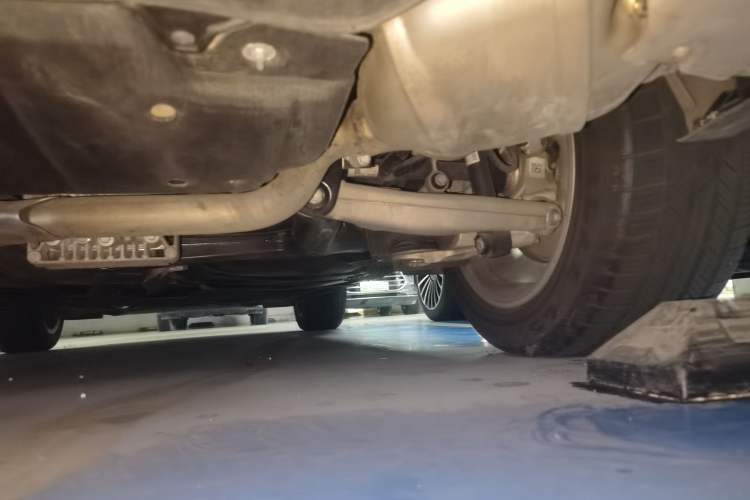 Used Porsche Macan 2022 Macan 2.0T Chassis Rear Right
