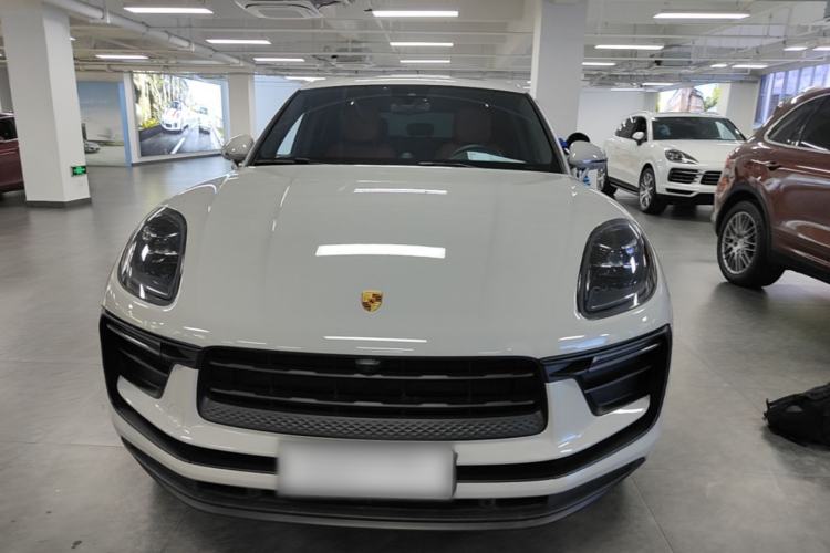Used Porsche Macan 2022 Macan 2.0T Front