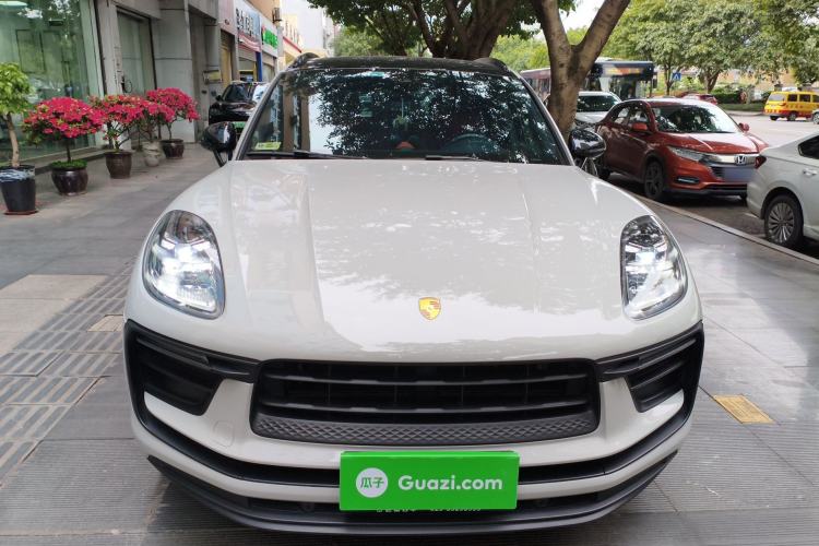 Used Porsche Macan 2022 Macan 2.0T Front
