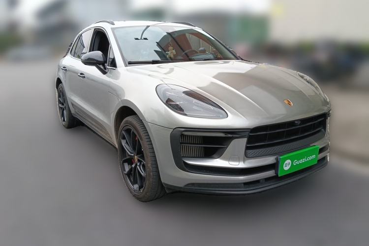 Used Porsche Macan 2022 Macan S 2.9T Front Right 45 Deg