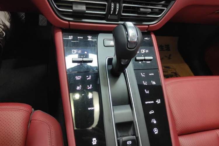 Used Porsche Macan 2022 Macan 2.0T Gear Lever