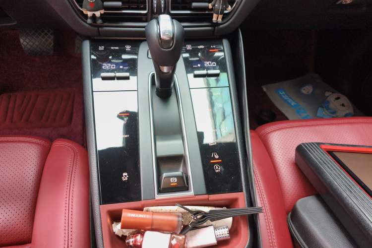 Used Porsche Macan 2022 Macan 2.0T Gear Lever