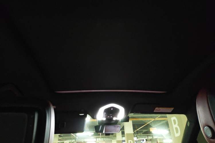 Used Porsche Macan 2022 Macan 2.0T Headliner