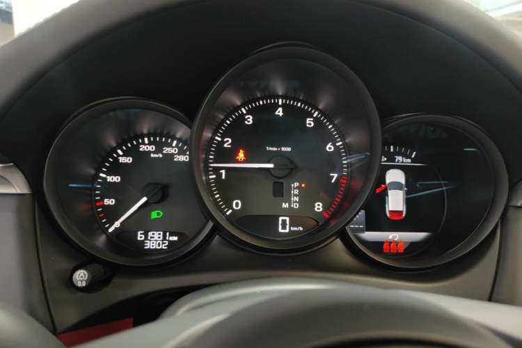 Used Porsche Macan 2022 Macan 2.0T Instrument Cluster