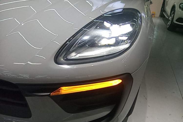 Used Porsche Macan 2022 Macan 2.0T Left Front Headlight