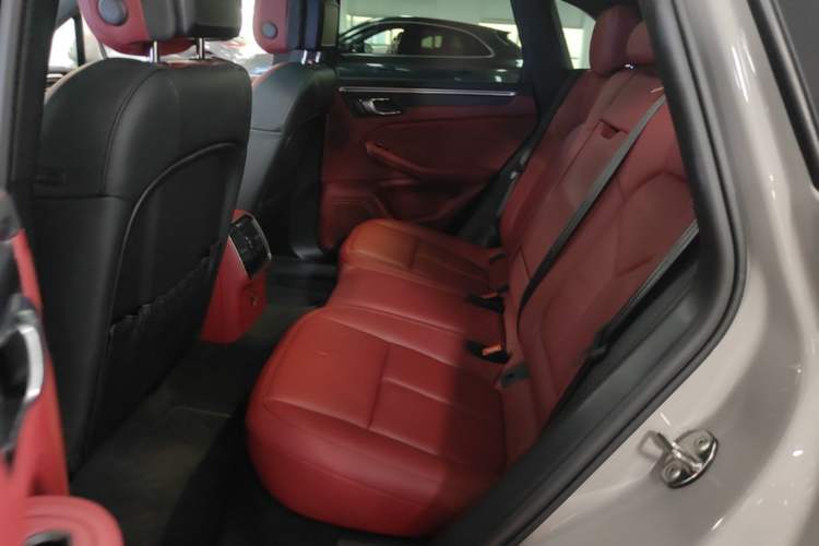 Used Porsche Macan 2022 Macan 2.0T Left Rear Seat