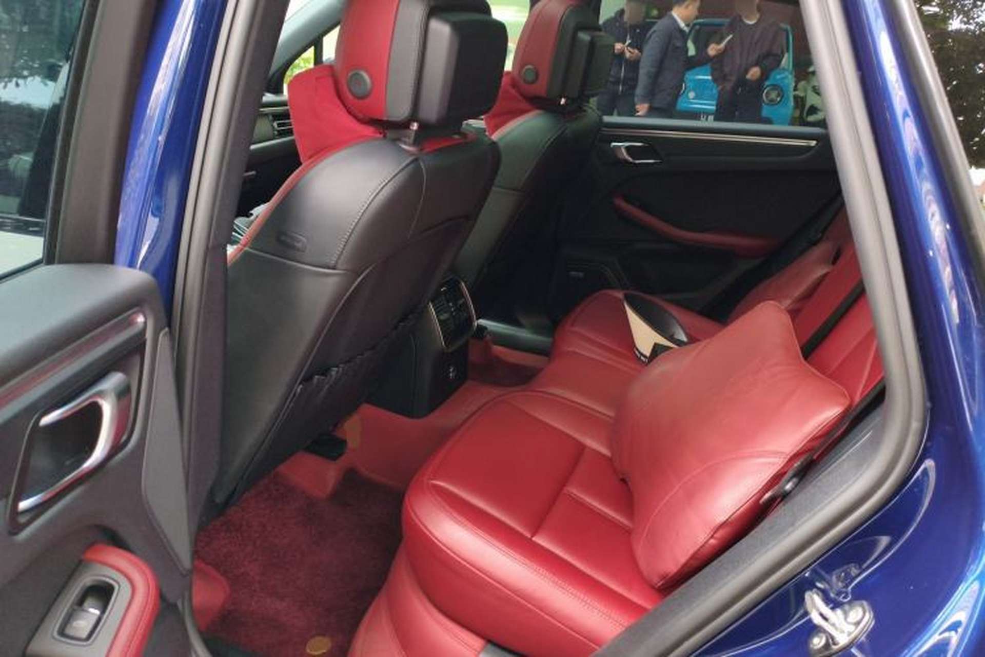 Used Porsche Macan 2022 Macan 2.0T Left Rear Seat