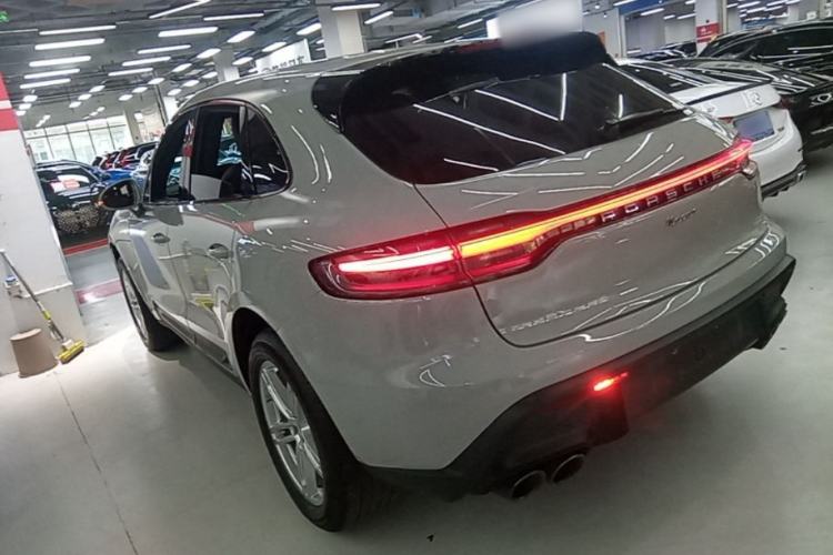 Used Porsche Macan 2022 Macan 2.0T Rear Left 45 Deg