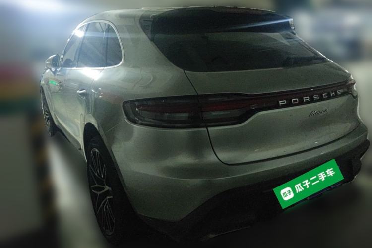 Used Porsche Macan 2022 Macan 2.0T Rear Left 45 Deg