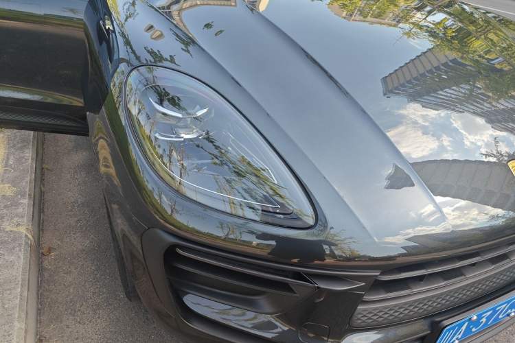 Used Porsche Macan 2022 Macan 2.0T Right Front Headlight