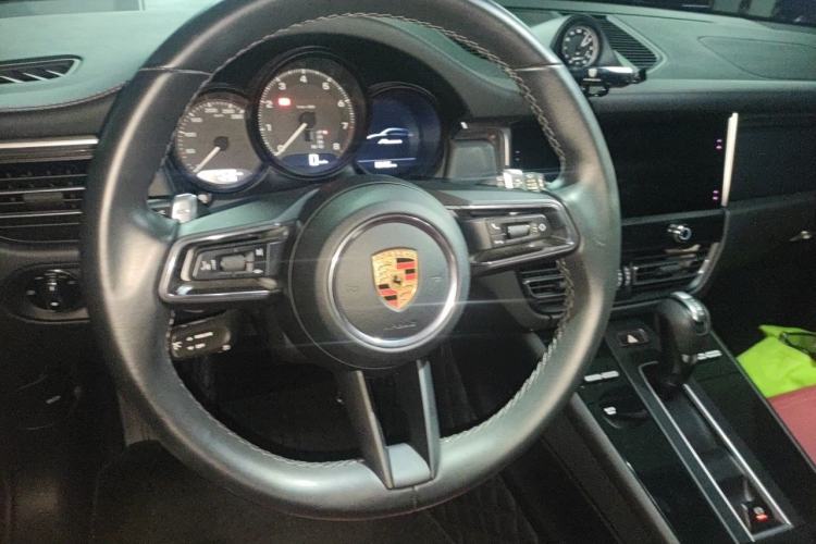 Used Porsche Macan 2022 Macan 2.0T Steering Wheel