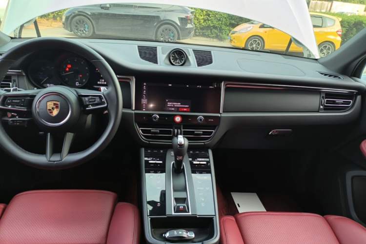 Used Porsche Macan 2022 Macan 2.0T Audio And AC Panel