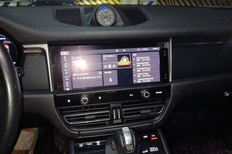 Used Porsche Macan 2022 Macan 2.0T Audio And AC Panel