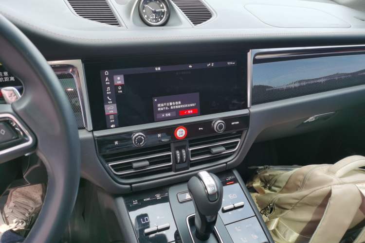 Used Porsche Macan 2022 Macan 2.0T Audio And AC Panel