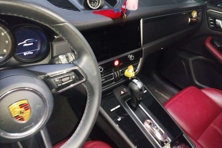 Used Porsche Macan 2022 Macan 2.0T Audio And AC Panel
