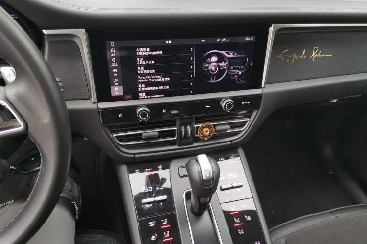 Used Porsche Macan 2022 Macan GTS 2.9T Audio And AC Panel