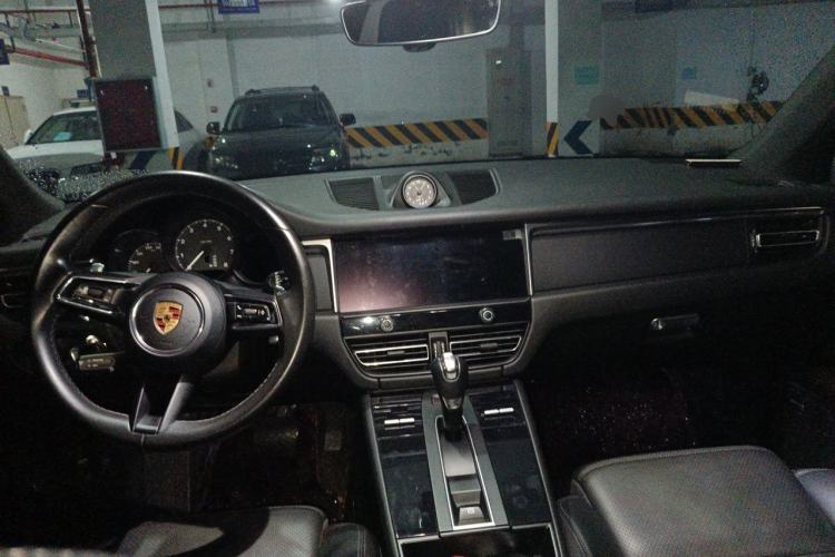 Used Porsche Macan 2022 Macan 2.0T Center Console