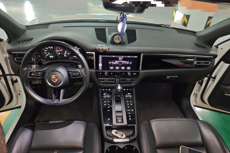 Used Porsche Macan 2022 Macan 2.0T Center Console