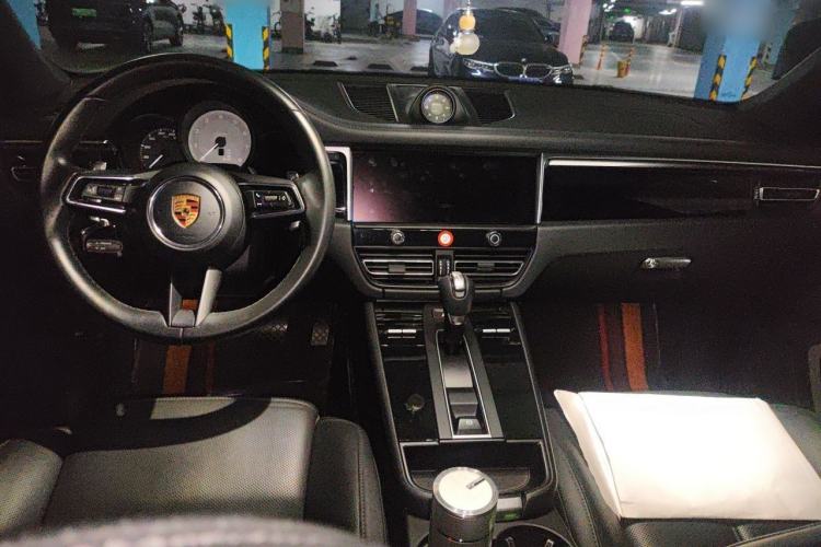 Used Porsche Macan 2022 Macan S 2.9T Center Console