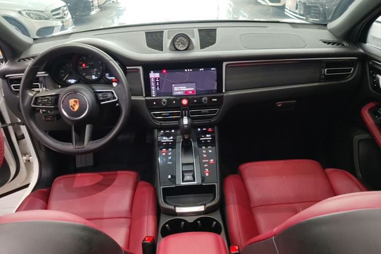 Used Porsche Macan 2022 Macan 2.0T Center Console