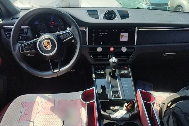 Used Porsche Macan 2022 Macan 2.0T Center Console