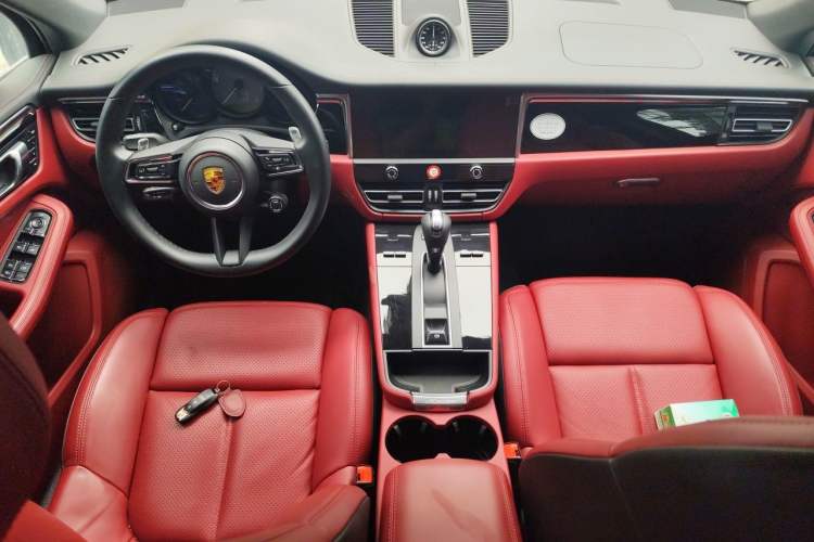 Used Porsche Macan 2022 Macan S 2.9T Center Console