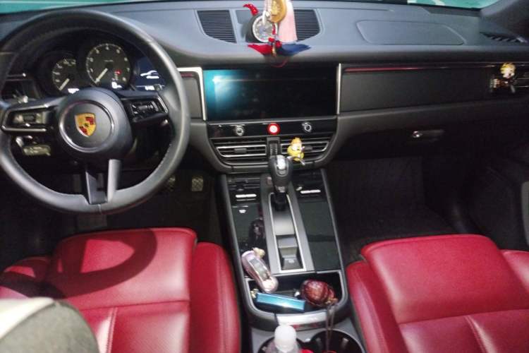 Used Porsche Macan 2022 Macan 2.0T Center Console