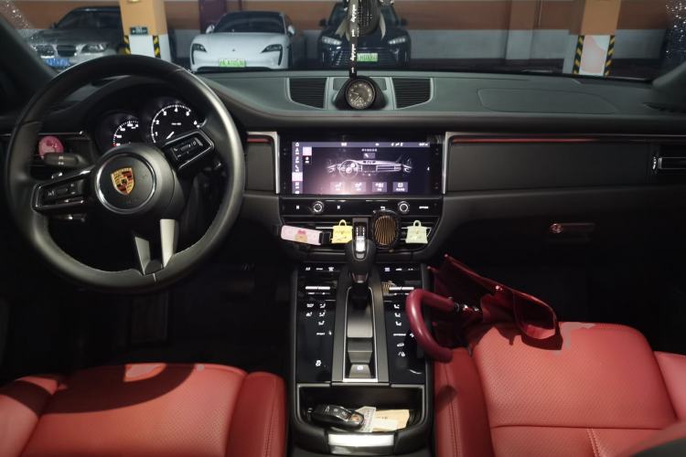 Used Porsche Macan 2022 Macan 2.0T Center Console