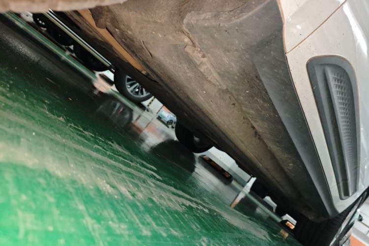 Used Porsche Macan 2022 Macan 2.0T Chassis Front Left