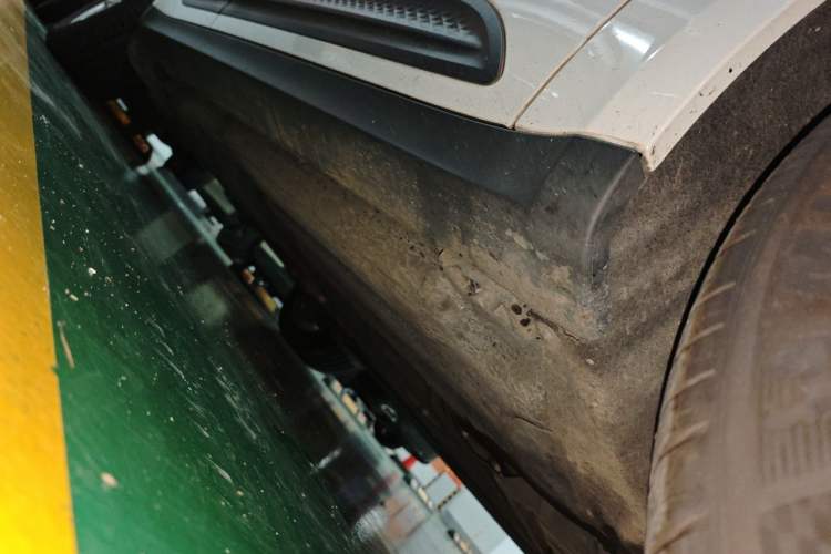 Used Porsche Macan 2022 Macan 2.0T Chassis Front Right