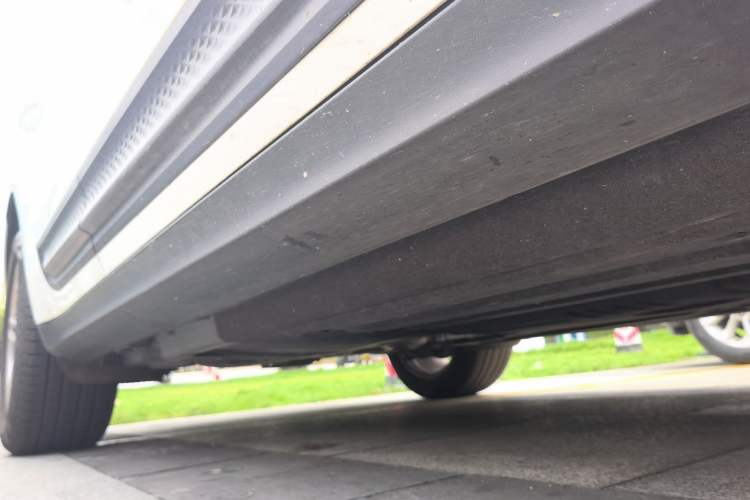 Used Porsche Macan 2022 Macan 2.0T Chassis Front Right