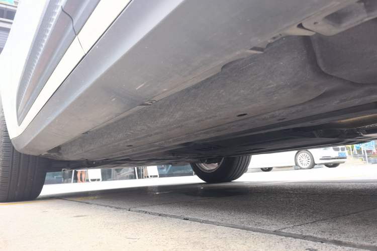Used Porsche Macan 2022 Macan 2.0T Chassis Rear Left