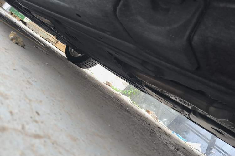 Used Porsche Macan 2022 Macan 2.0T Chassis Rear Left