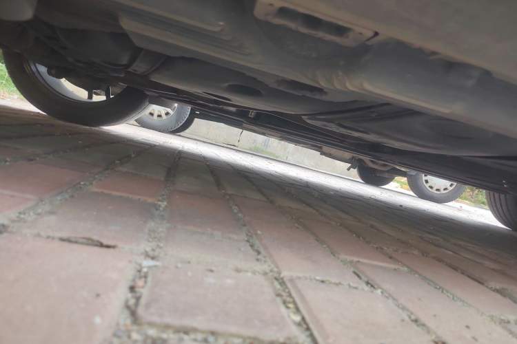 Used Porsche Macan 2022 Macan T 2.0T Chassis Rear Right