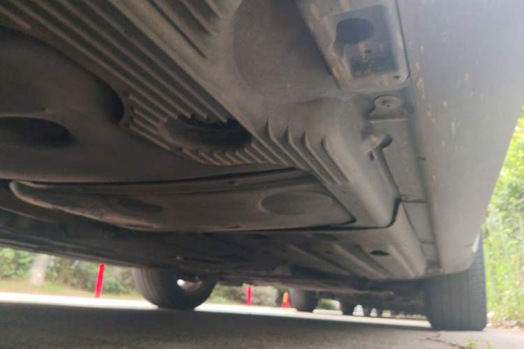 Used Porsche Macan 2022 Macan 2.0T Chassis Rear Right