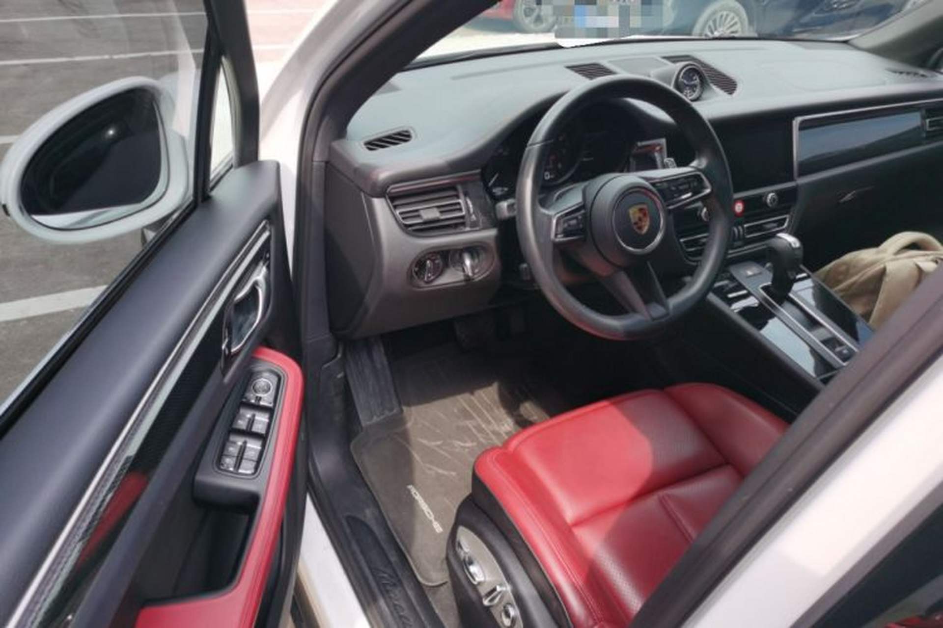 Used Porsche Macan 2022 Macan 2.0T Driver Seat