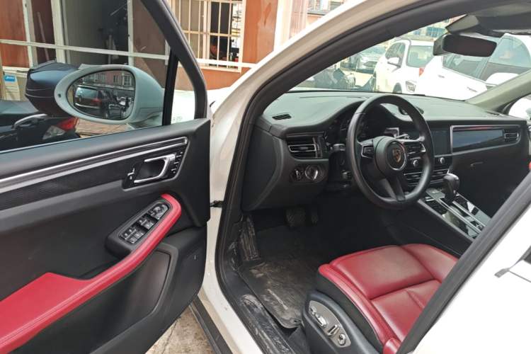 Used Porsche Macan 2022 Macan 2.0T Driver Seat