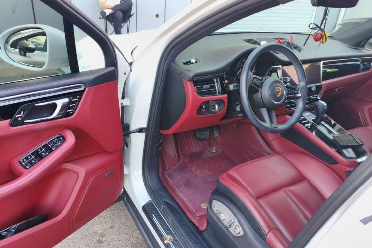Used Porsche Macan 2022 Macan 2.0T Driver Seat