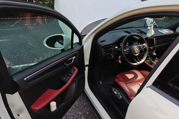Used Porsche Macan 2022 Macan 2.0T Driver Seat