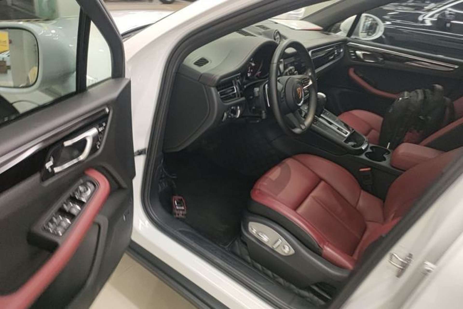 Used Porsche Macan 2022 Macan 2.0T Driver Seat