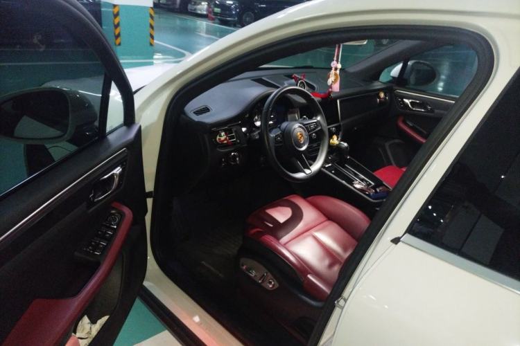 Used Porsche Macan 2022 Macan 2.0T Driver Seat