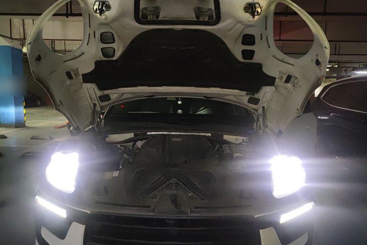 Used Porsche Macan 2022 Macan S 2.9T Engine Bay
