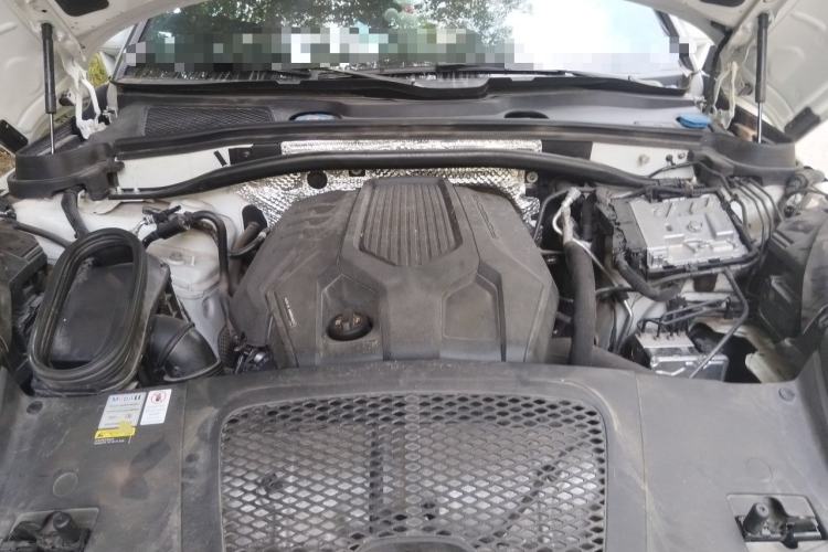 Used Porsche Macan 2022 Macan 2.0T Engine Bay