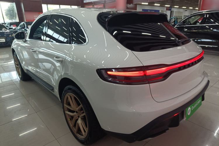 Used Porsche Macan 2022 Macan 2.0T Exterior 2