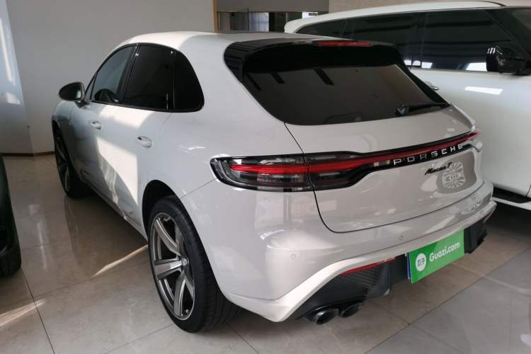 Used Porsche Macan 2022 Macan 2.0T Exterior 2