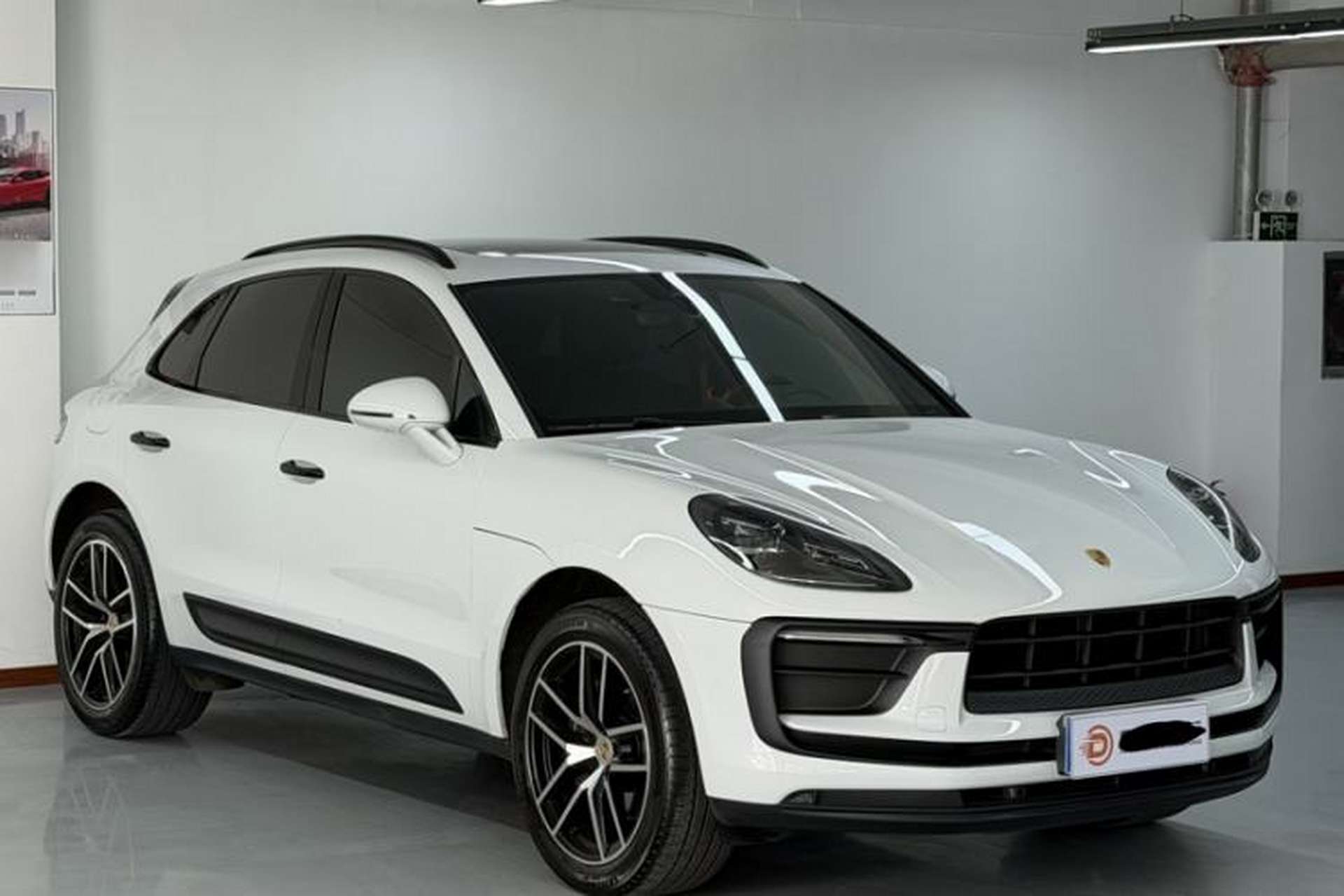 Used Porsche Macan 2022 Macan 2.0T Exterior 2