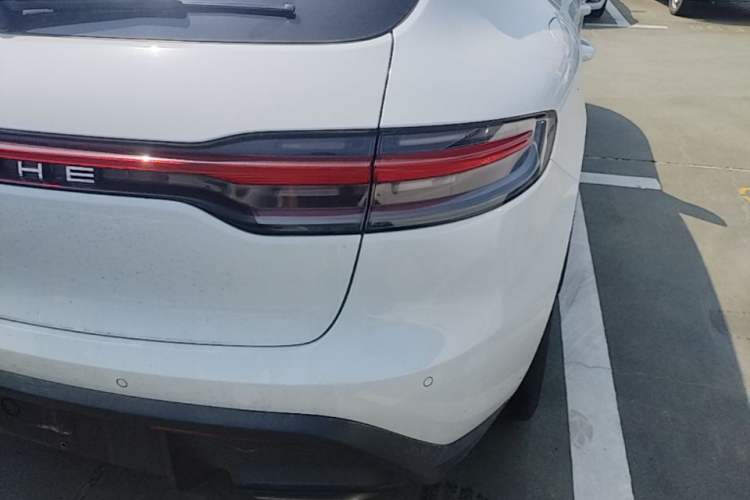 Used Porsche Macan 2022 Macan 2.0T Exterior 3