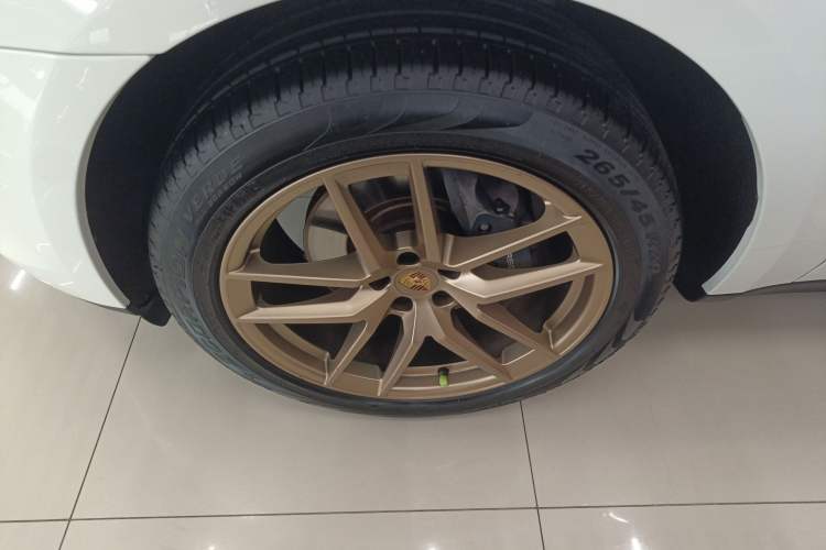 Used Porsche Macan 2022 Macan 2.0T Exterior 4