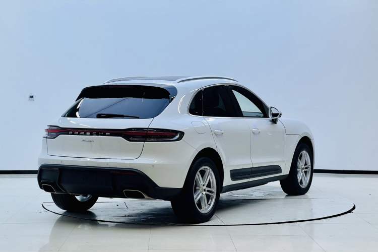 Used Porsche Macan 2022 Macan 2.0T Exterior 4
