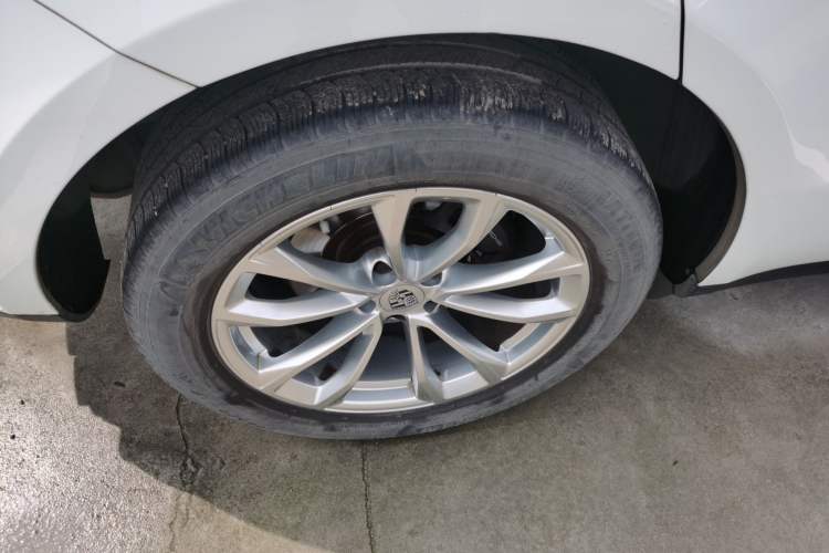 Used Porsche Macan 2022 Macan 2.0T Exterior 5